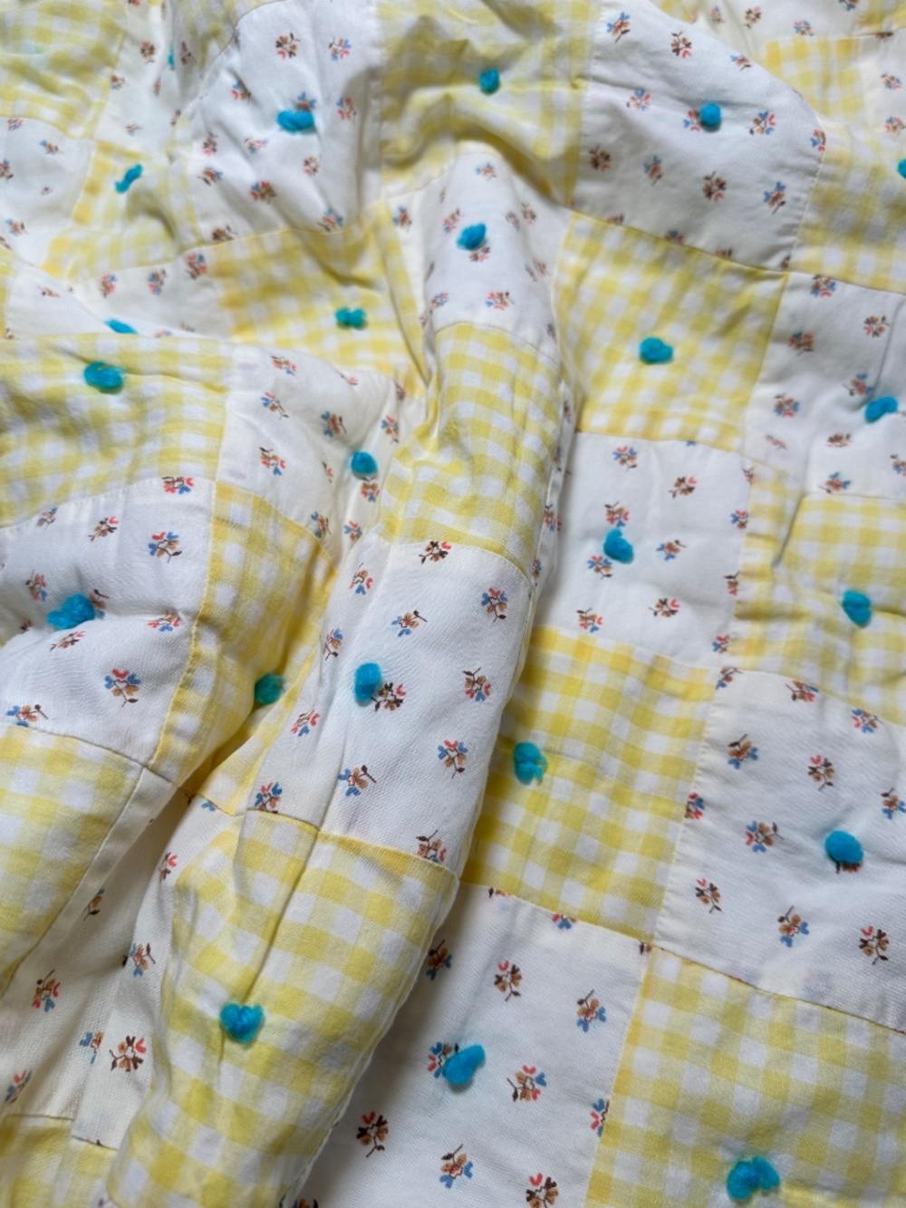Vintage Baby Quilt | Handmade Patchwork | Yellow Gingham Floral | Crib Blanket - Picture 6 of 8